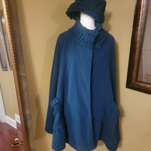 Midnight Velvet Green Cape and Hat Set